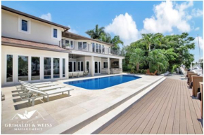 Elegant Waterfront Estate 6BR- 6.5BA
